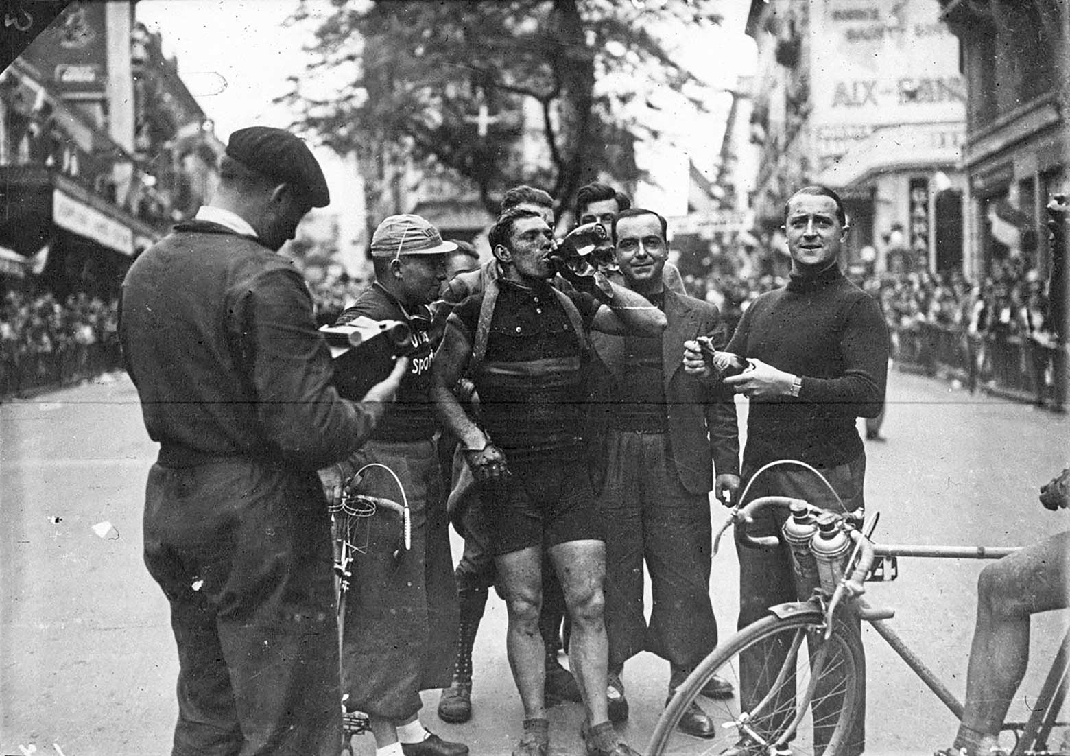 Eloi Muelenberg - 1936 Tour de France Aix-les-Bains main image
