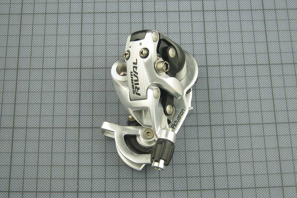 SRAM Rival 10 speed short cage silver derailleur additional image 05